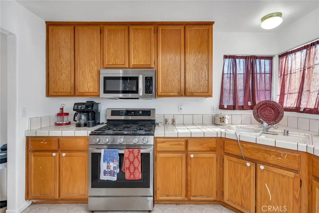 1928 Davis Drive, Los Banos, California 93635 home-pic-14