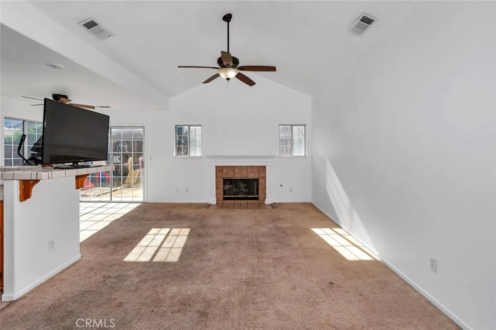 1928 Davis Drive, Los Banos, California 93635 home-pic-18