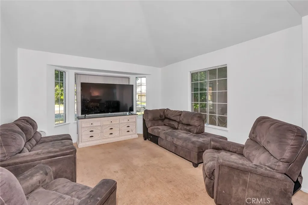 1928 Davis Drive, Los Banos, California 93635 home-pic-10