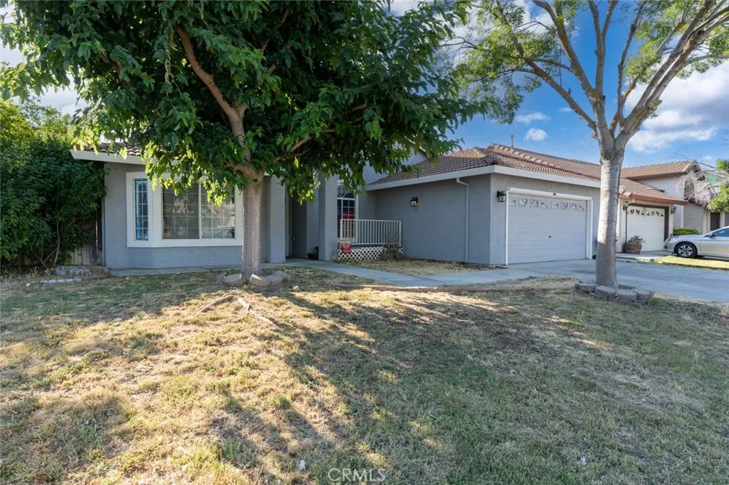 1928 Davis Drive, Los Banos, California 93635 home-pic-1