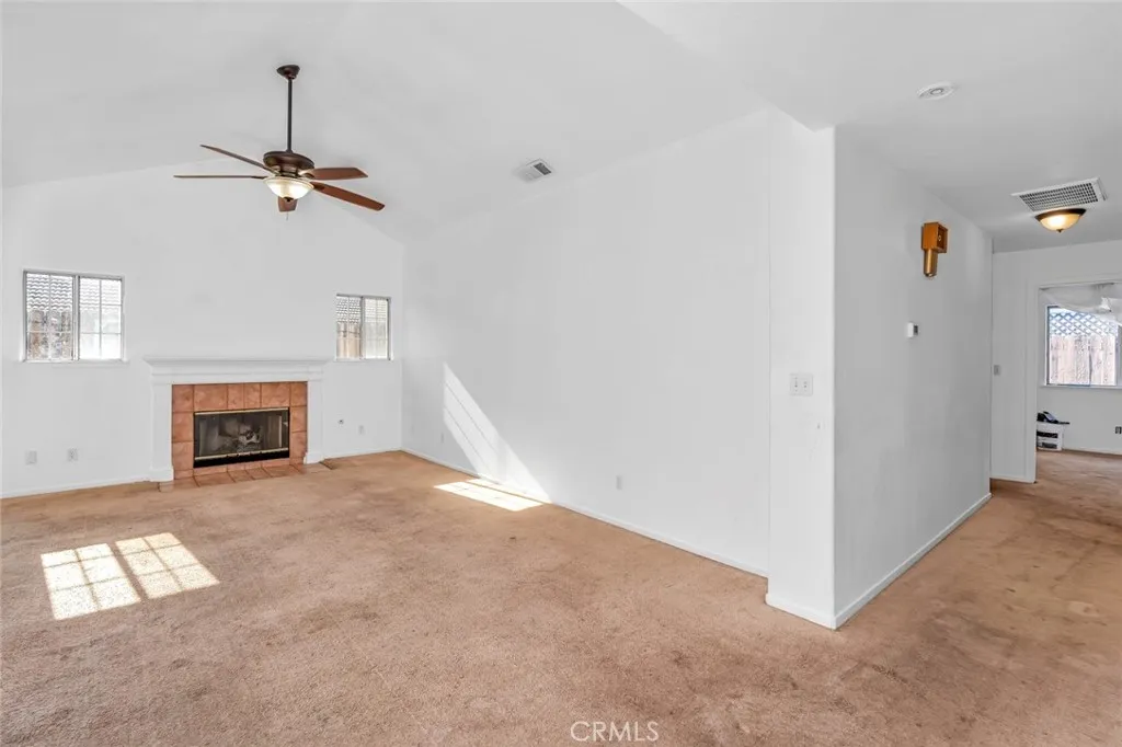 1928 Davis Drive, Los Banos, California 93635 home-pic-19