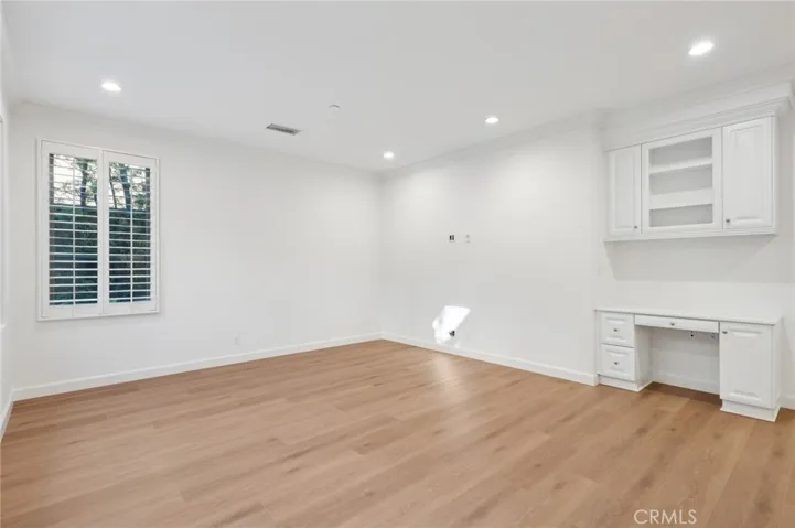 88 Borghese, Irvine, California 92618
