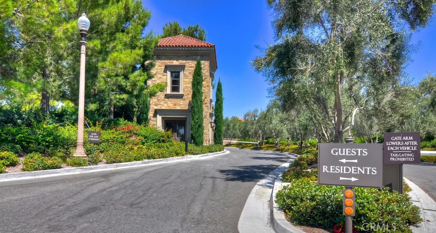 88 Borghese, Irvine, California 92618