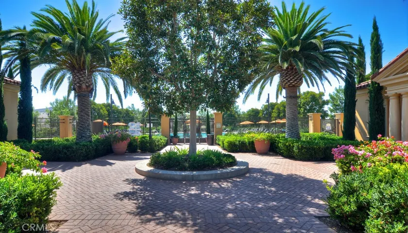 88 Borghese, Irvine, California 92618