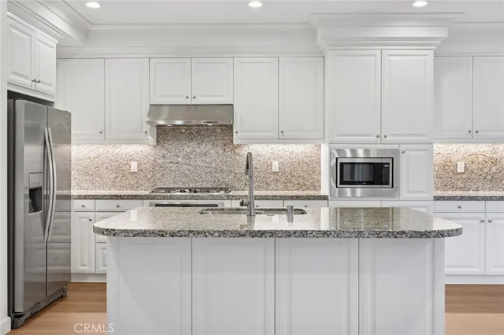 88 Borghese, Irvine, California 92618