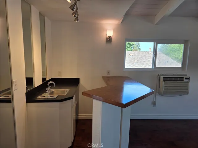 Convenient bar inside the bonus room