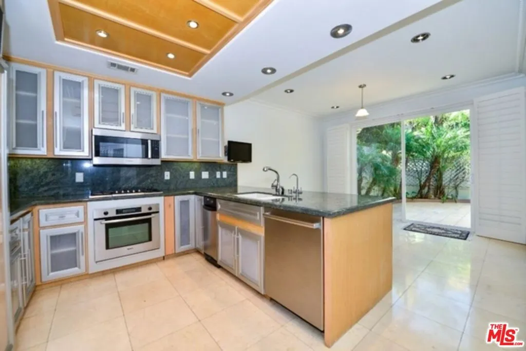 6473 Zuma View Place 135, Malibu, California 90265, 3 Bedrooms Bedrooms, ,3 BathroomsBathrooms,Residential Lease,For Rent,Zuma View,25555425