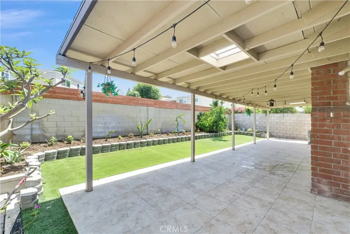 5071 Doanoke Avenue, Irvine, California 92604