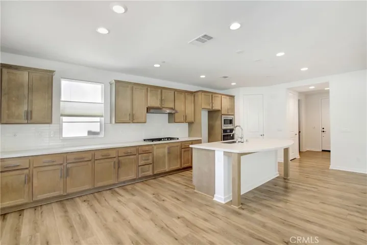 32210 Hillstone Street, Temecula, California 92591
