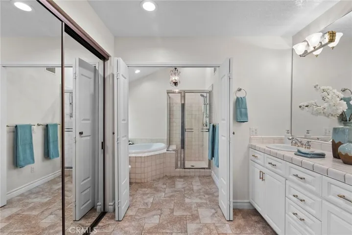 25383 Fortuna Drive, Valencia, California 91355