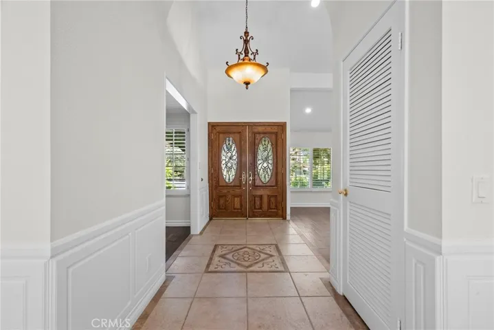 25383 Fortuna Drive, Valencia, California 91355