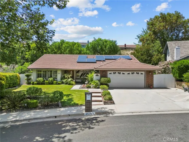 25383 Fortuna Drive, Valencia, California 91355