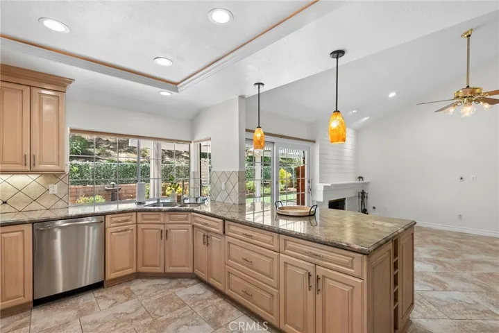 25383 Fortuna Drive, Valencia, California 91355