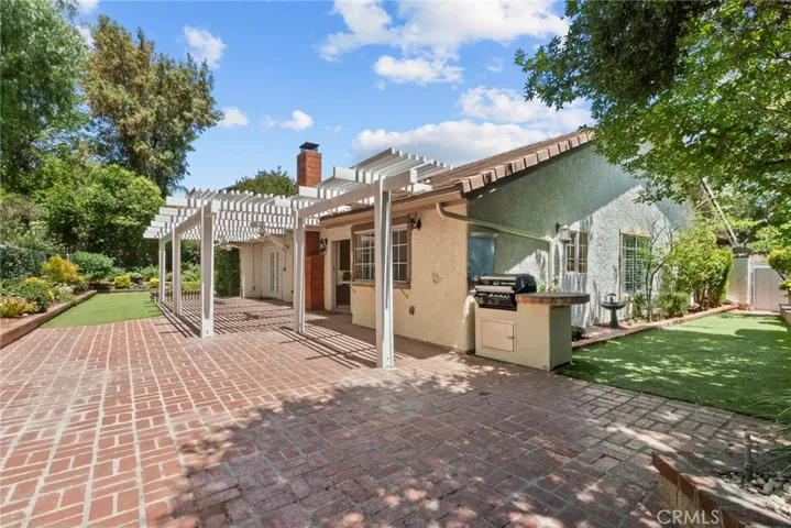 25383 Fortuna Drive, Valencia, California 91355