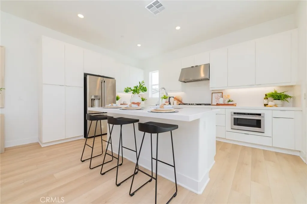 420 Flycatcher, Irvine, California 92618 home-pic-13