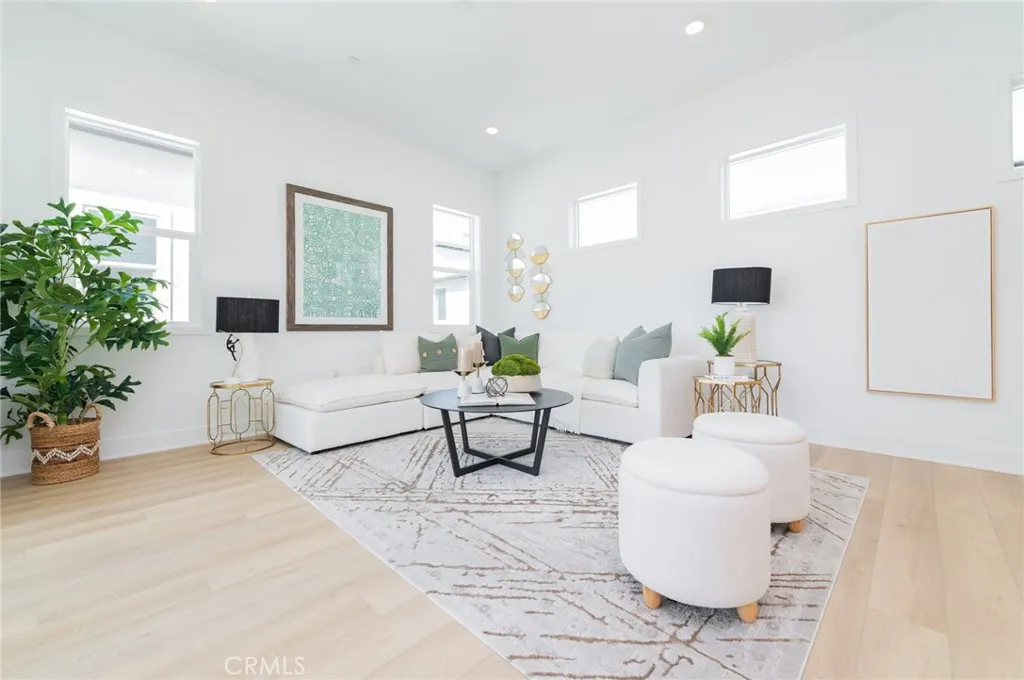 420 Flycatcher, Irvine, California 92618 home-pic-17