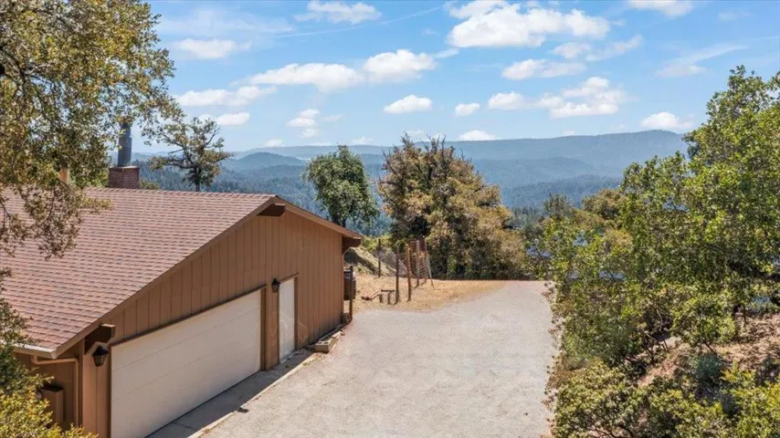 18584 Favre Ridge Road, Los Gatos, California 95033