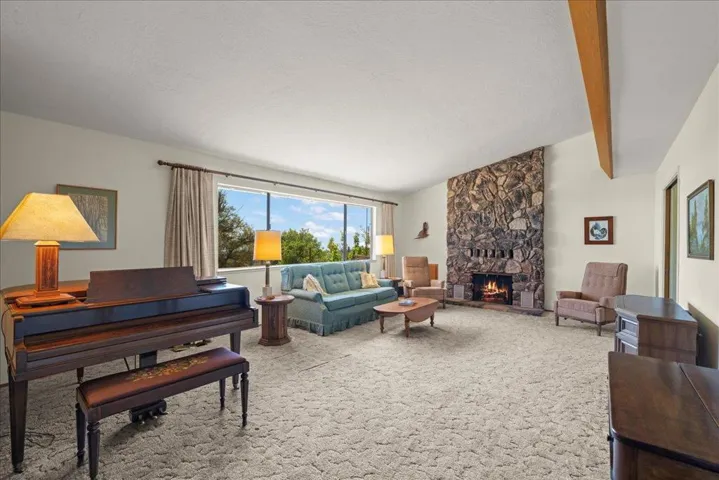 18584 Favre Ridge Road, Los Gatos, California 95033