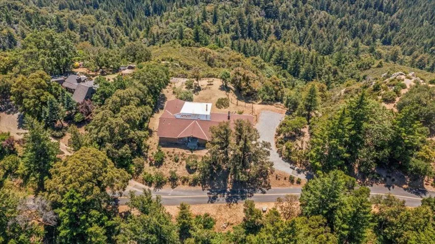 18584 Favre Ridge Road, Los Gatos, California 95033