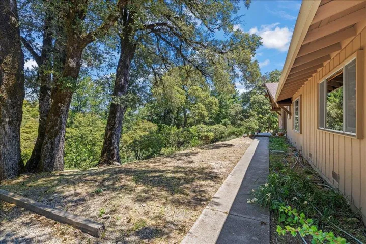 18584 Favre Ridge Road, Los Gatos, California 95033