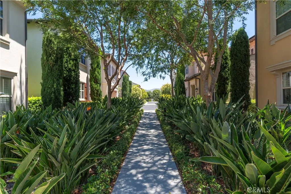 320 Bronze, Irvine, California 92618 home-pic-4