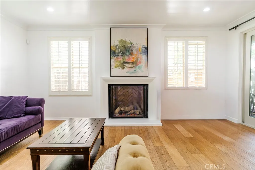 320 Bronze, Irvine, California 92618 home-pic-12