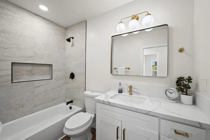 3675 Herbert St, San Diego, California 92103