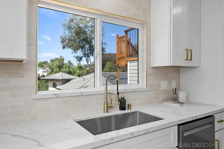 3675 Herbert St, San Diego, California 92103