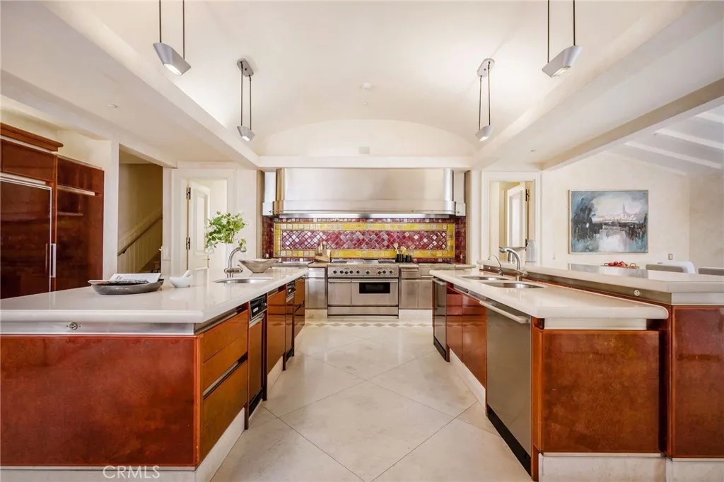 1129 Via Mirabel, Palos Verdes Estates, California 90274 home-pic-16