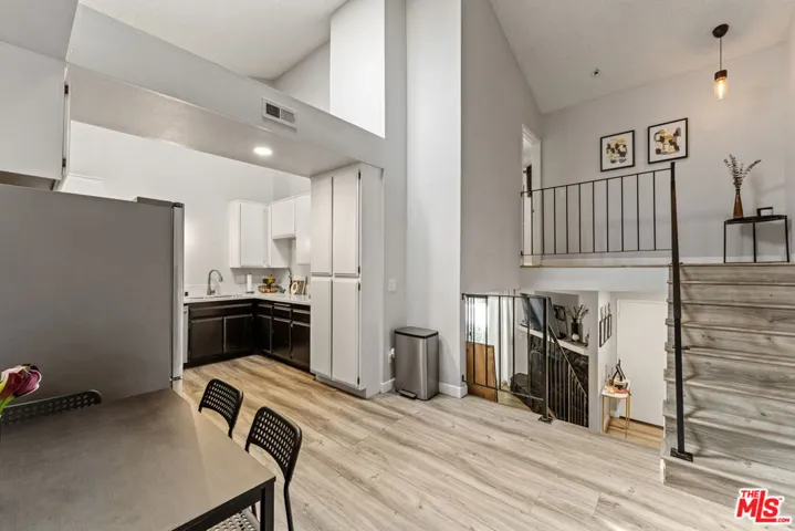 586 Rosewood Avenue, Camarillo, California 93010