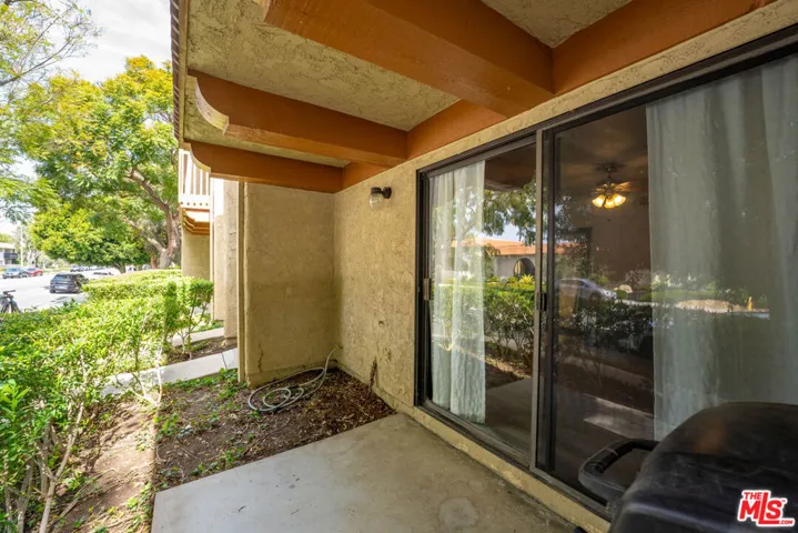 586 Rosewood Avenue, Camarillo, California 93010
