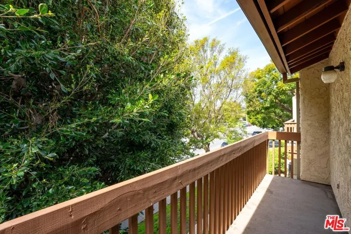 586 Rosewood Avenue, Camarillo, California 93010