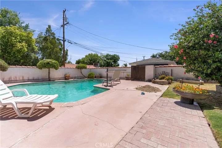 3419 Crest Drive, Bakersfield, California 93306