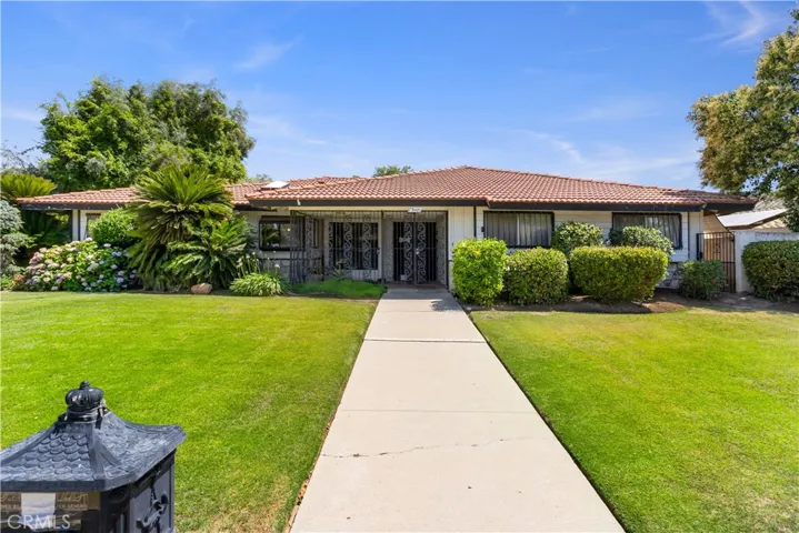 3419 Crest Drive, Bakersfield, California 93306