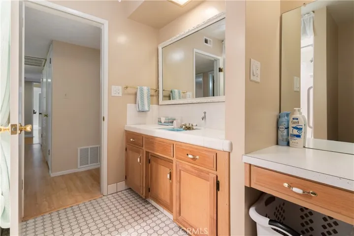 3419 Crest Drive, Bakersfield, California 93306