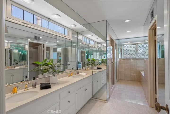 612 Harbor Island Drive, Newport Beach, California 92660