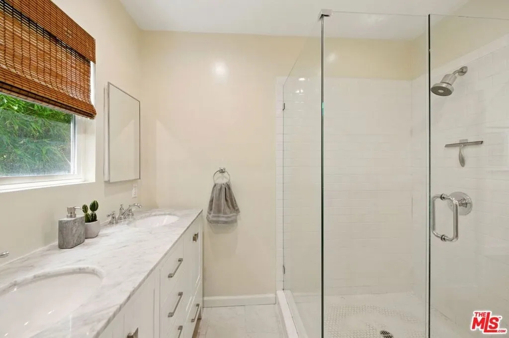 716 N Citrus Avenue, Los Angeles, California 90038 home-pic-23