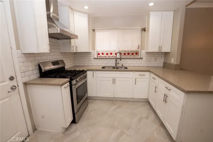 8554 Burnet Avenue 135, North Hills, California 91343