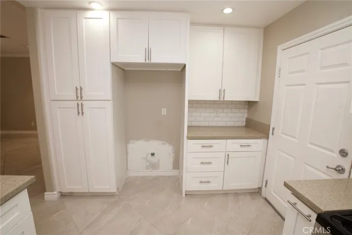8554 Burnet Avenue 135, North Hills, California 91343