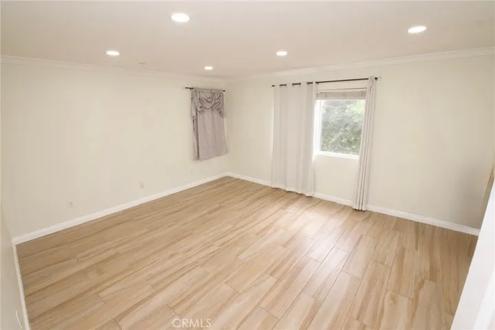 8554 Burnet Avenue 135, North Hills, California 91343