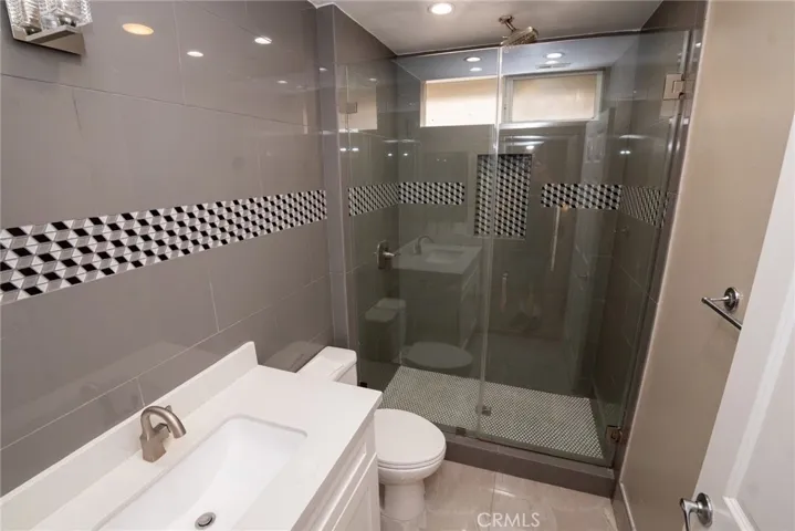 8554 Burnet Avenue 135, North Hills, California 91343