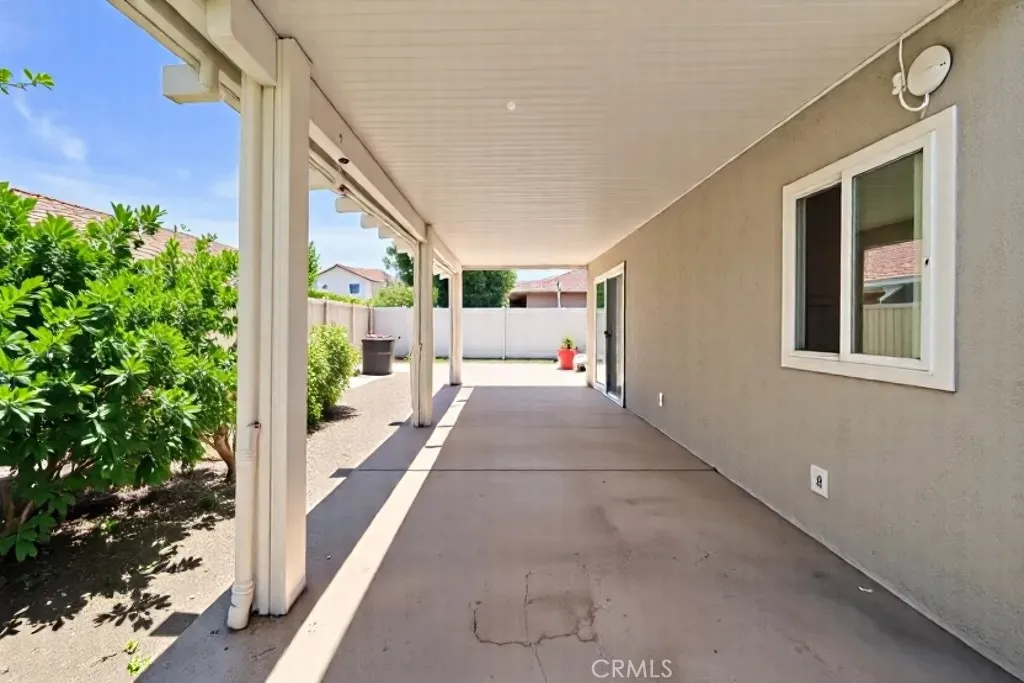 3567 Ganador Court, Riverside, California 92503 home-pic-19
