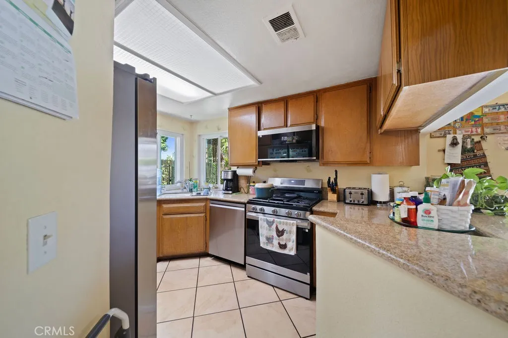 3567 Ganador Court, Riverside, California 92503 home-pic-7