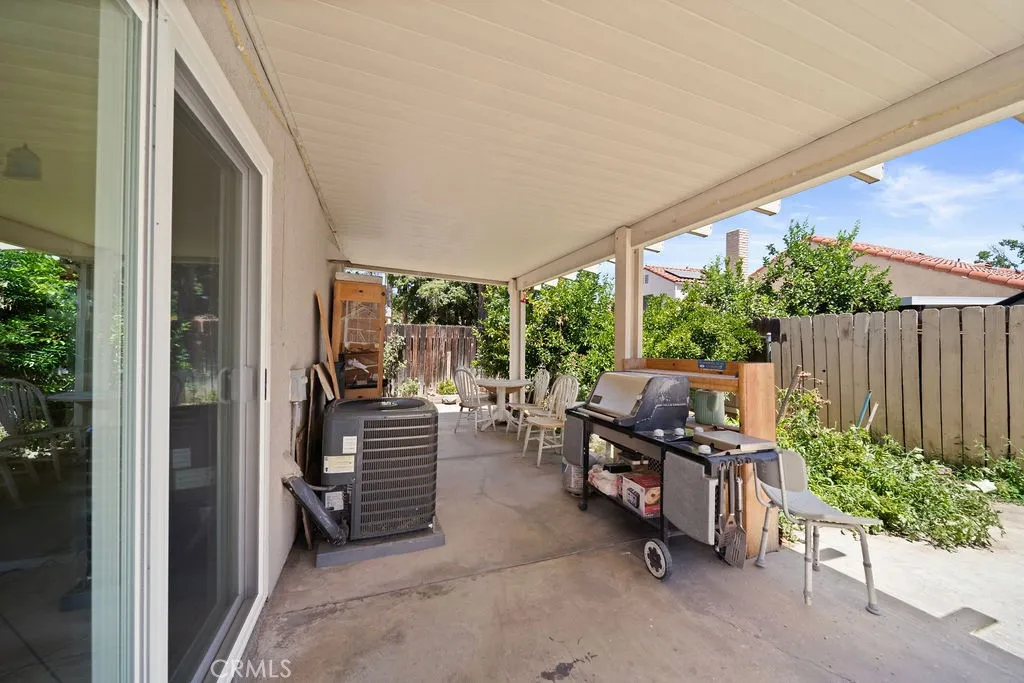 3567 Ganador Court, Riverside, California 92503 home-pic-20