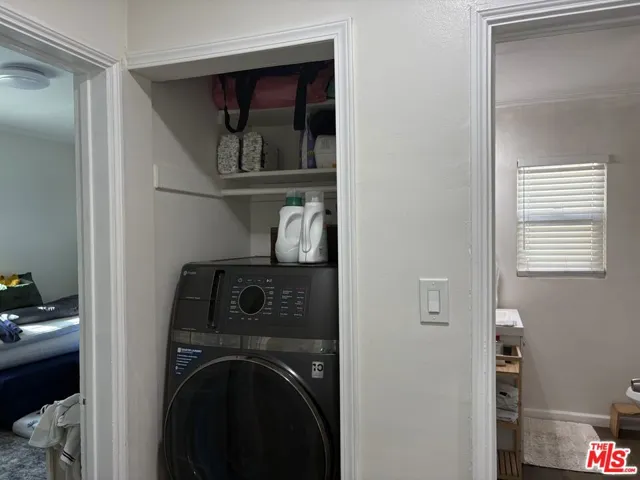 Laundry Room 140 N Pass Ave #4