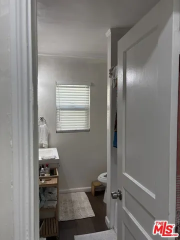 Bathroom 140 N pass # 4