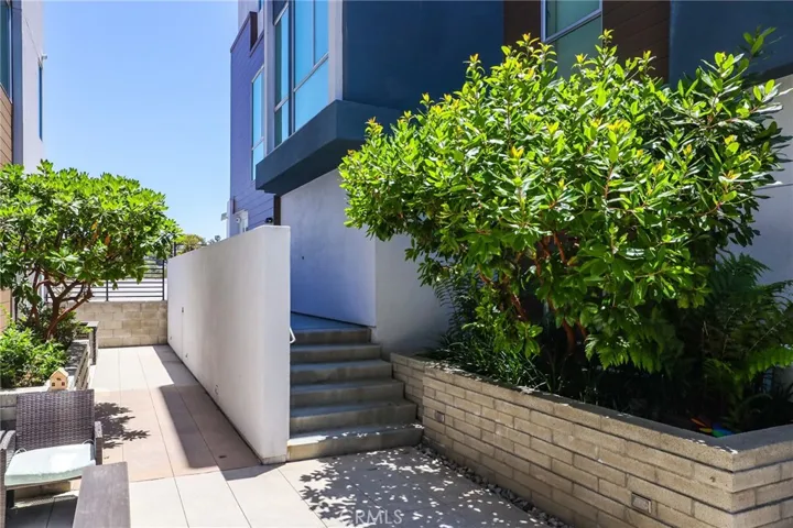 Elevated entry