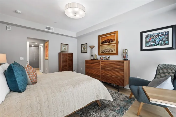 Primary suite