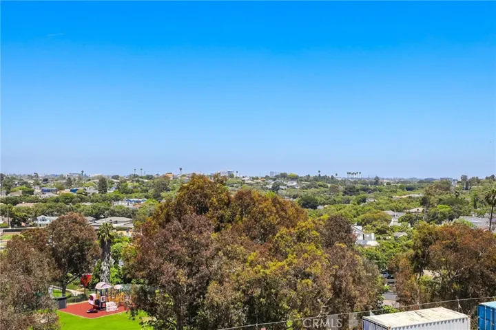 Nearby neighborhood views