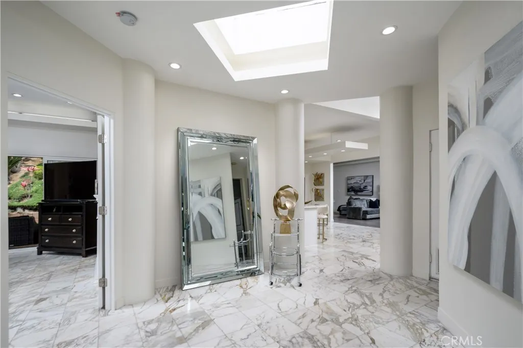 4557 Don Timoteo Drive, Los Angeles, California 90008 home-pic-5